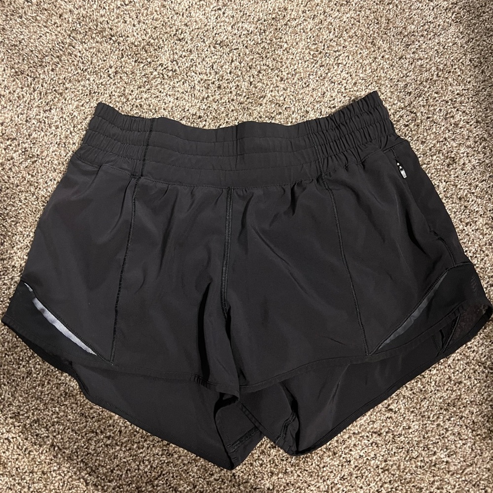 Lululemon Hotty Hot shorts